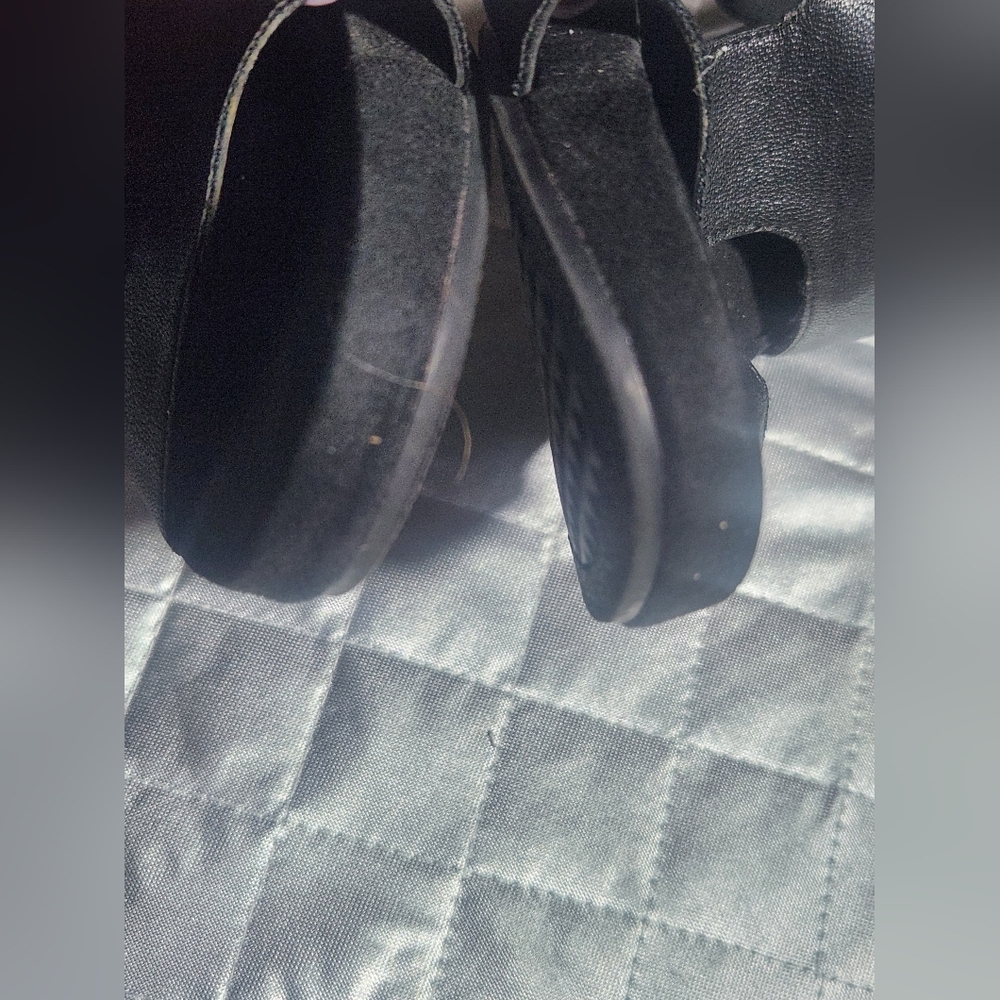 AEROSOLES Black Sandals with Chunky Design - Picture 7 of 10